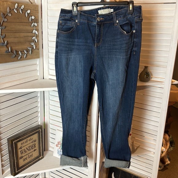 Torrid Girlfriend Skinny Jeans - Picture 4 of 8